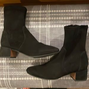 Gentle Souls faux suede black booties booties